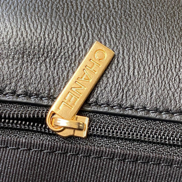 CL FLAP BAG
