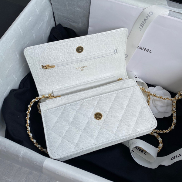 CL CHAIN WALLET CAVIAR NEW EDITION