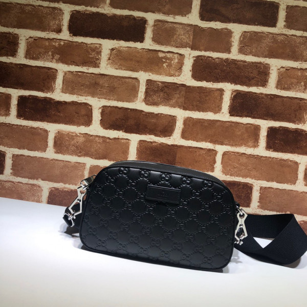 G*u*i gg black shoulder bag