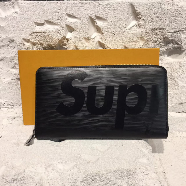 l**is v*t*n S*p*e zip wallet