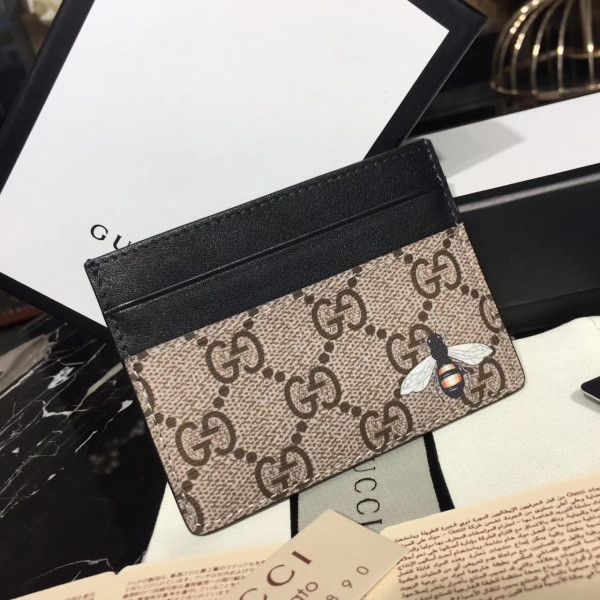 G*u*i card holder