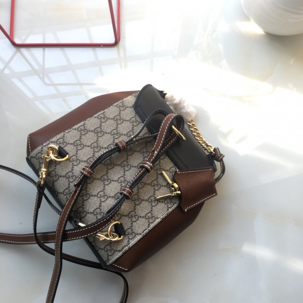 G*u*i backpack style ‎498194