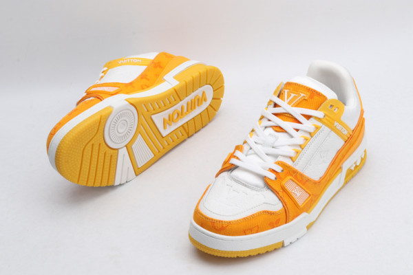 l**is V*t*n trainer sneaker