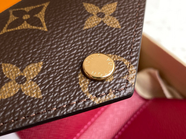 l**is V*t*n victorine wallet