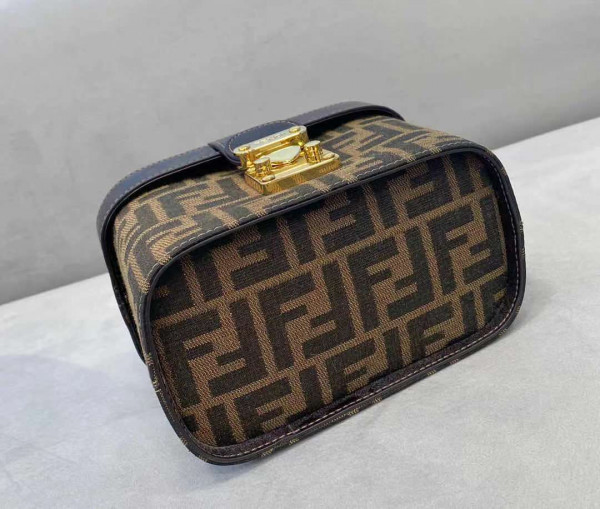 F**di handle bag
