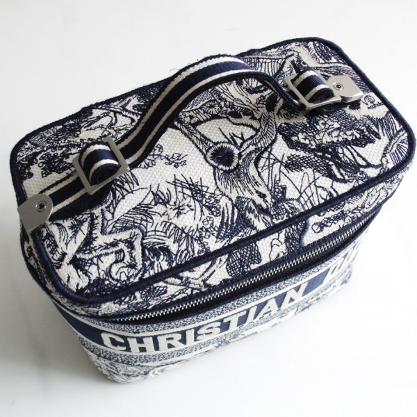 D*or vanity case-24-17-13.5cm