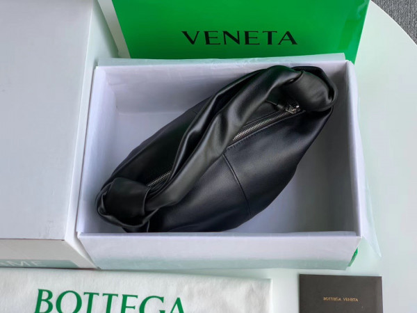 Bo*te*ga ve*ne*ta mini double knot