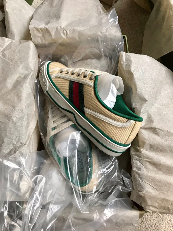 G*u*i tennis 1977 sneaker