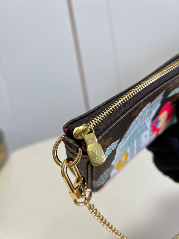 l**is V*t*n mini pochette accessoires