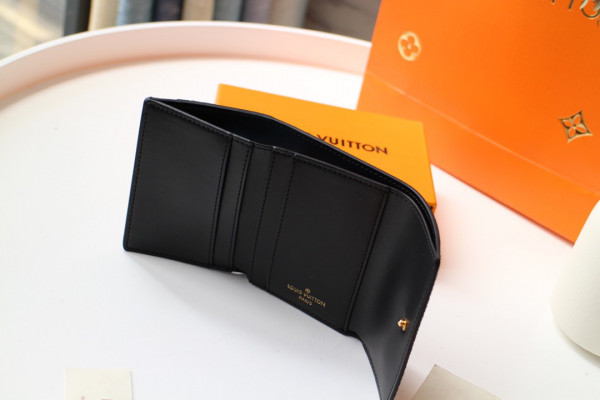 l**is V*t*n micro wallet