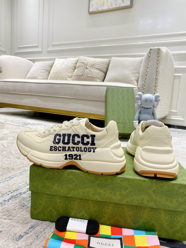 G*u*i rhyton sneaker with 