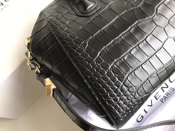 GIVENCHY ANTIGONA MINI/SMALL/MEDIUM