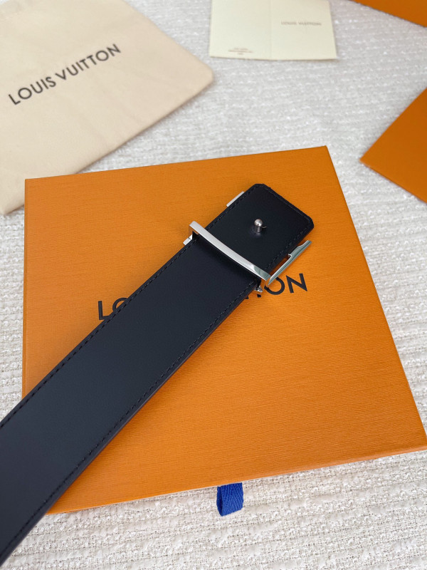 l**is V*t*n belt