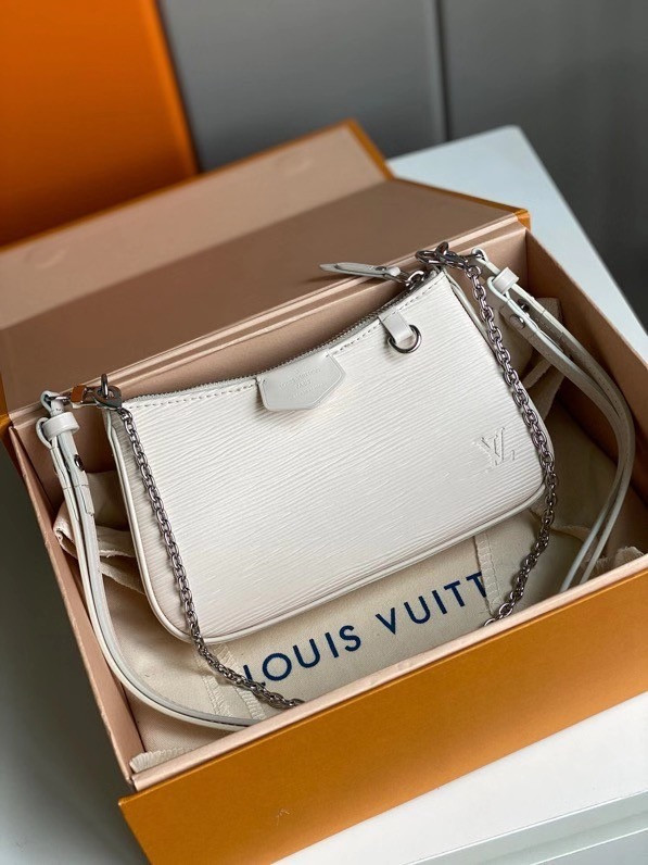 l**is V*t*n easy pouch on strap