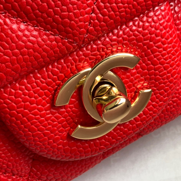 CL FLAP BAG CAVIAR