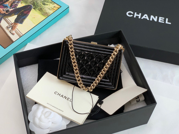 CL BOY MINAUDIERE