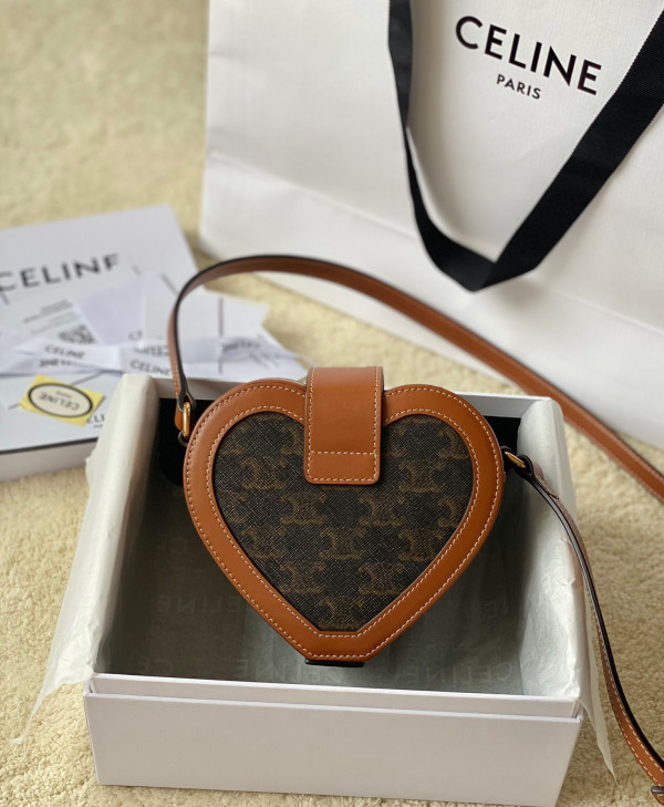 Ce**e tambour cuir triomphe