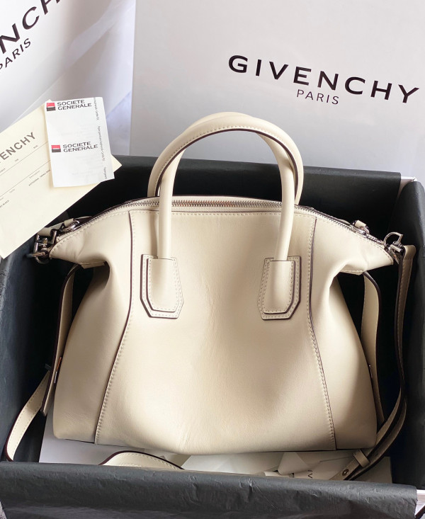 GIVENCHY ANTIGONA SOFT