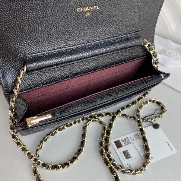 CL CHAIN WALLET CAVIAR NEW EDITION