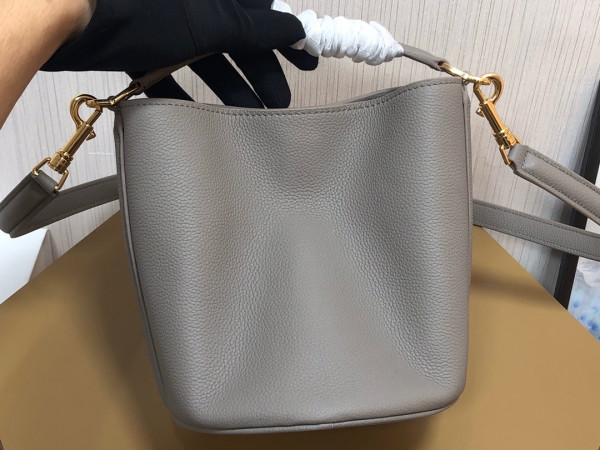 Ce**e bucket 16