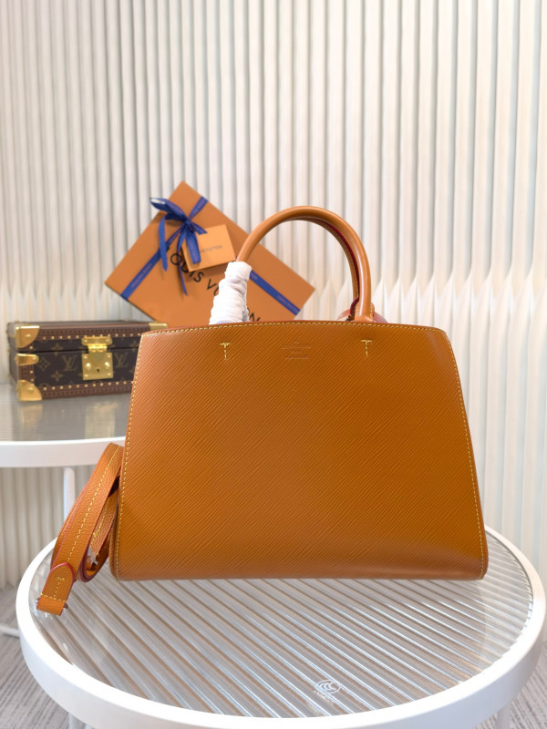 l**is V*t*n marelle tote mm