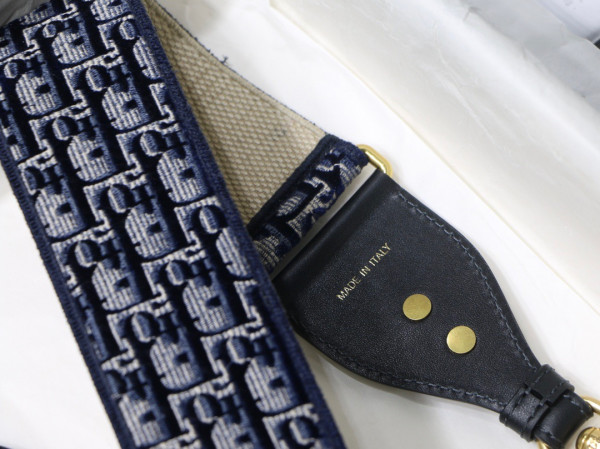 D*or oblique strap in valvet