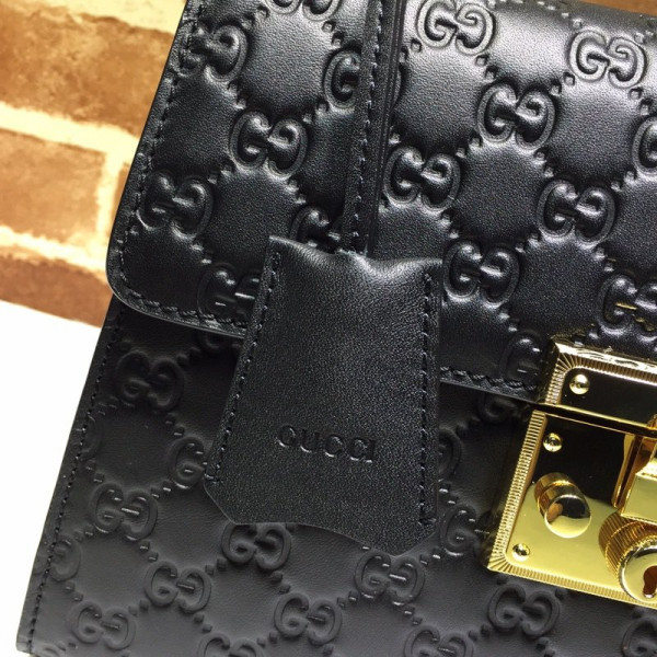 G*u*i padlock