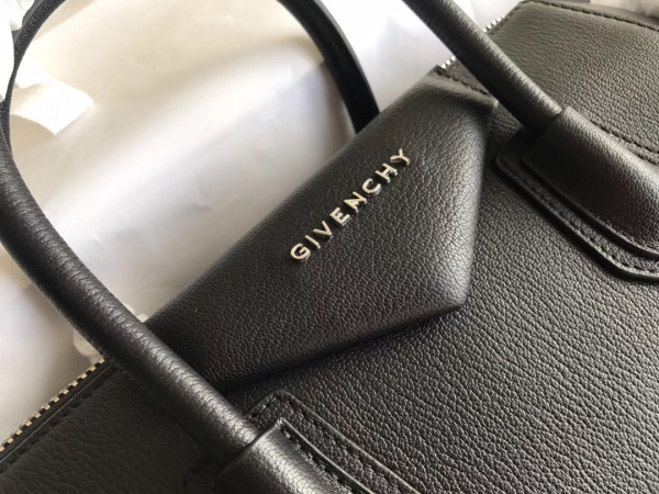 GIVENCHY ANTIGONA MINI/SMALL/MEDIUM IN GRAINED LEATHER