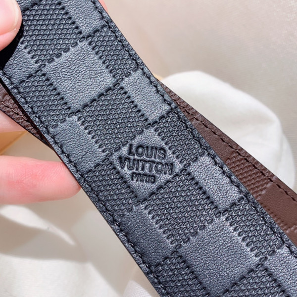 l**is V*t*n belt
