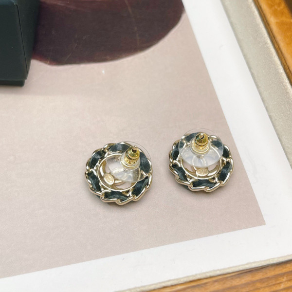 CL EARRINGS