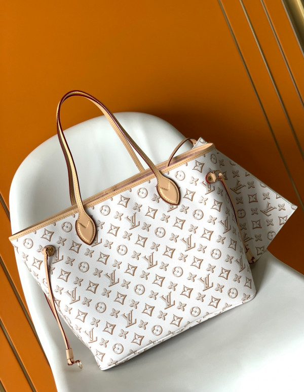 l**is V*t*n neverfull mm