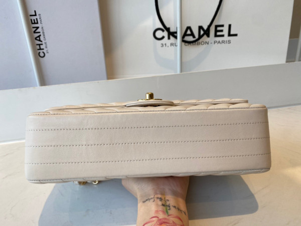 CL FLAP BAG LAMBSKIN