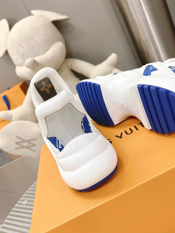 l**is V*t*n archlight sneaker