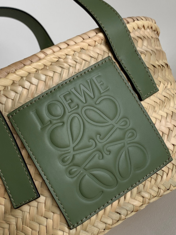 LOEWE BASKET BAG SMALL