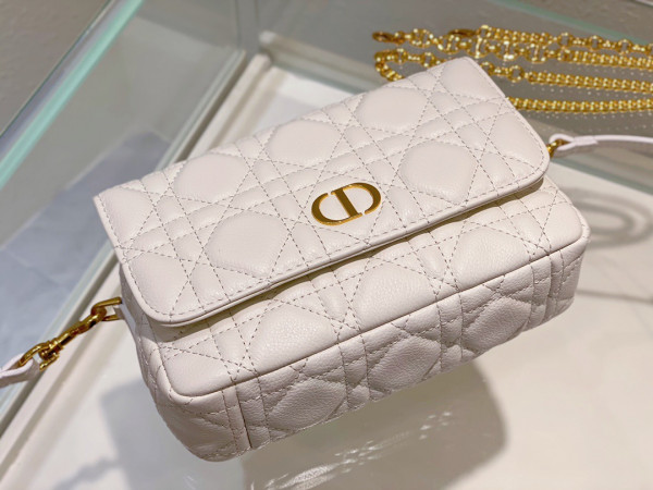 D*or caro pouch with chain