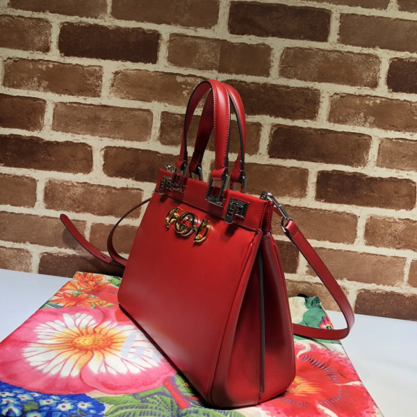 G*u*i zumi small top handle bag