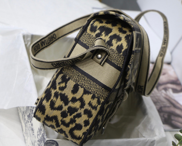 D*orcamp bag