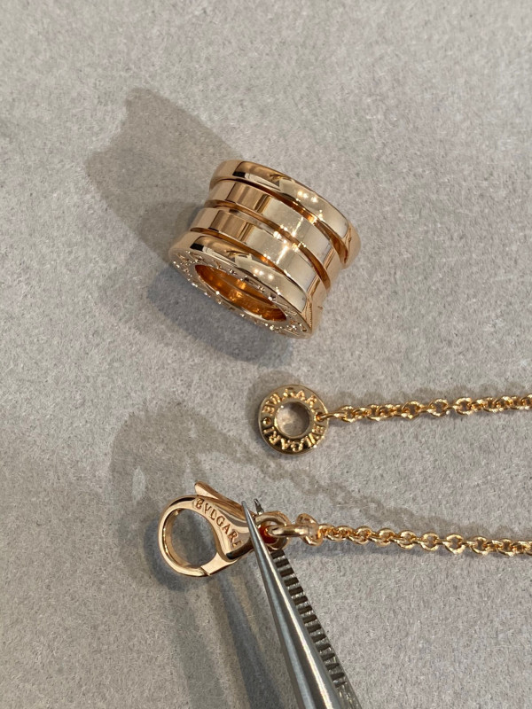 B*l*ai zero1 necklace