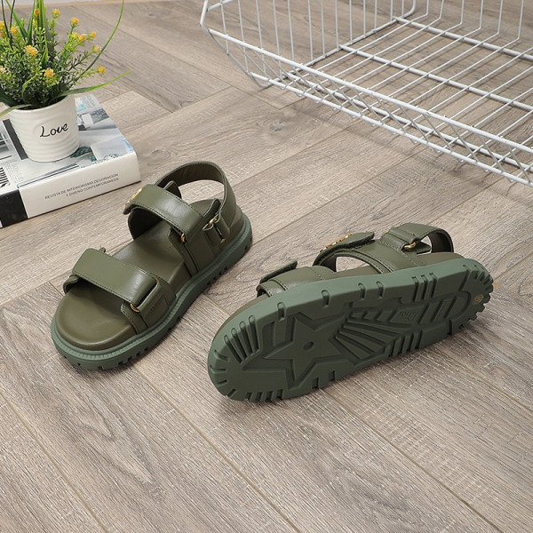 D*oract sandal