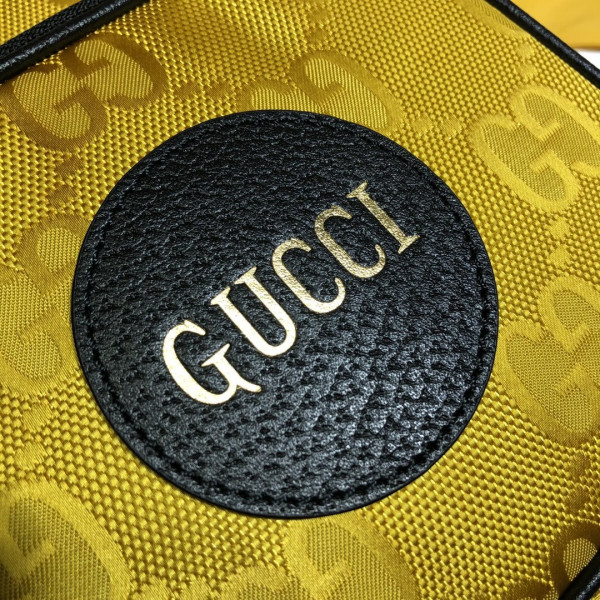 G*u*i off the grid shoulder bag