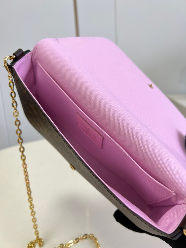 l**is V*t*n pochette fÉlicie