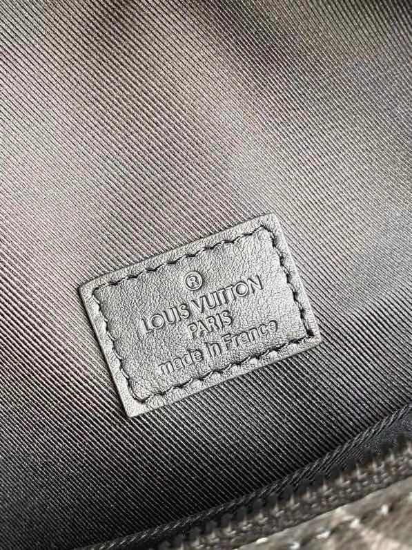 l**is V*t*n soft trunk