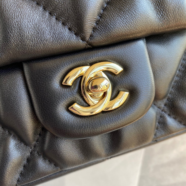 CL FLAP BAG