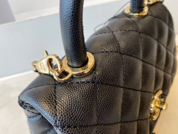 CL MINI FLAP BAG WITH TOP HANDLE