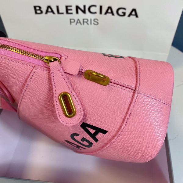 Ba*len*cia*ga ville top handle s
