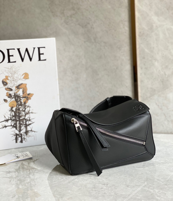 LOEWE Small Puzzle Bumbag-24*16*10.5cm