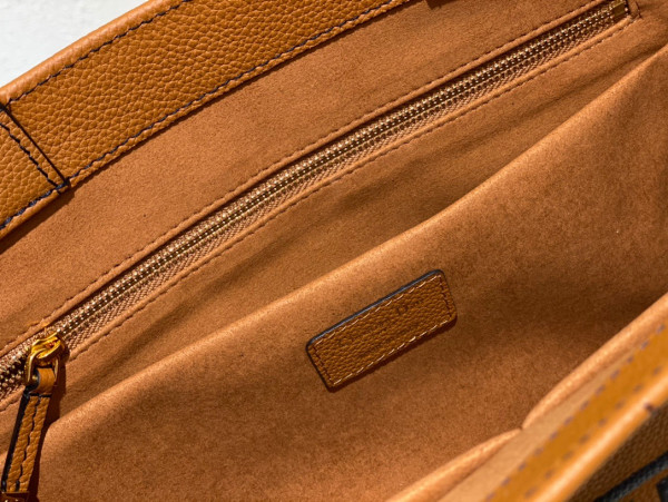 medium D*or book tote
