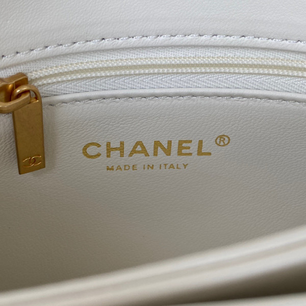 CL SMALL FLAP BAG