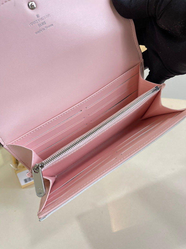 l**is V*t*n iris wallet