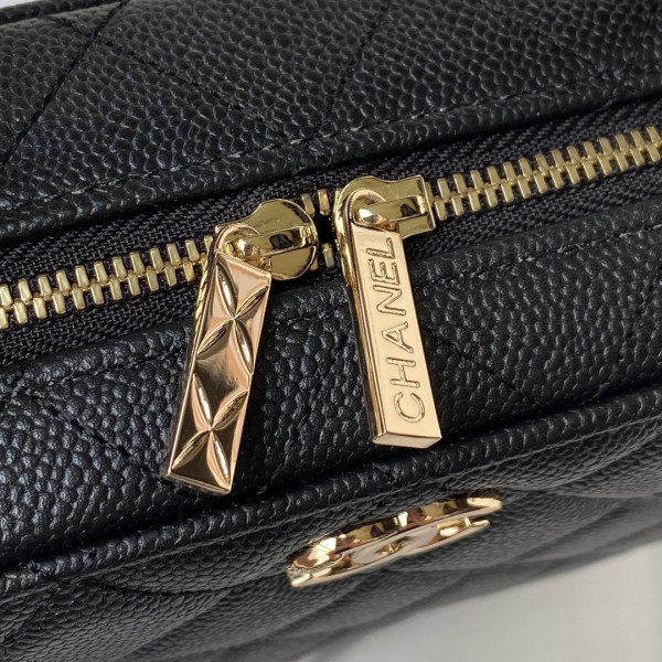 CL VANITY CASE